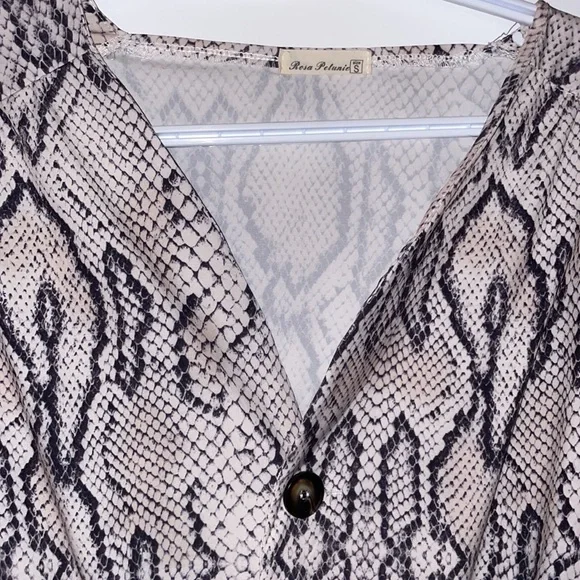 Dress - Picture 2 of 3